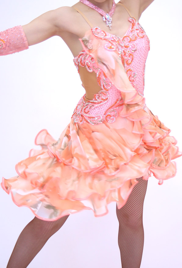オレンジ色の社交ダンス衣装・ドレス、ラテン用ドレス