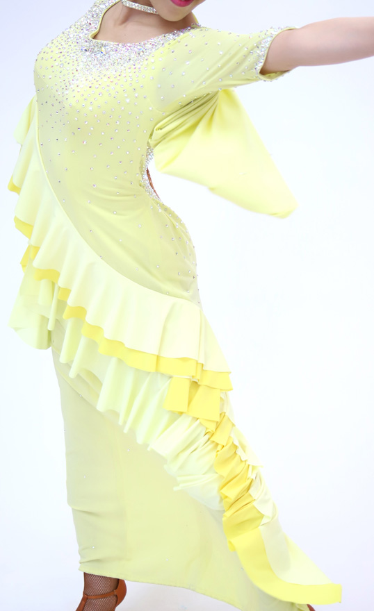 クリームイエロー・黄色の社交ダンス衣装・ドレス、ラテン用ドレス