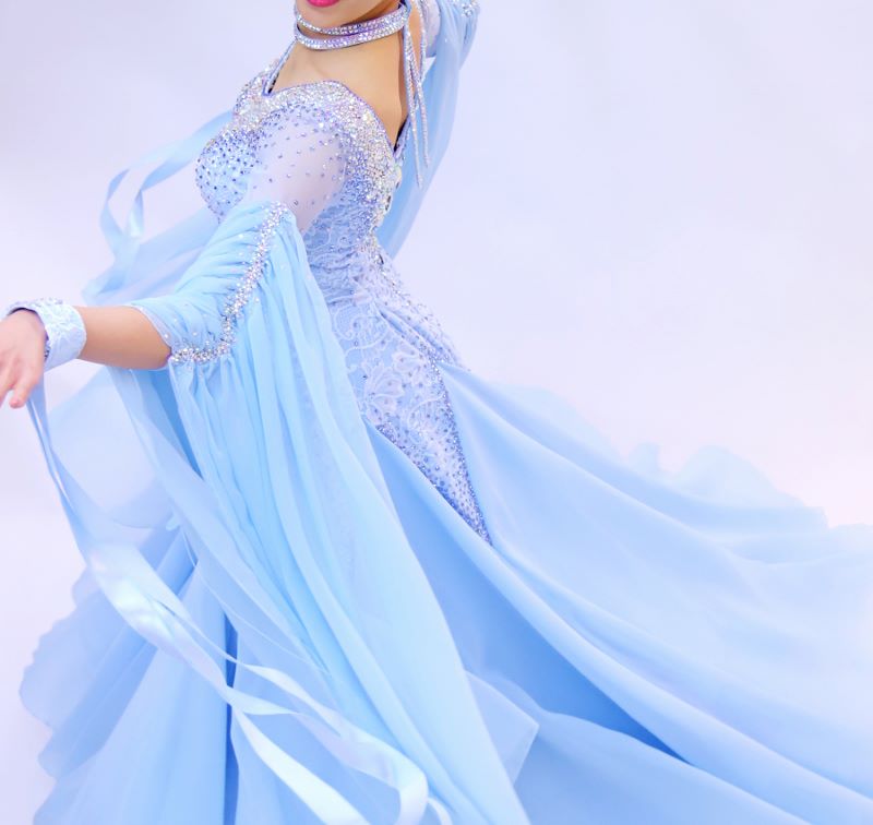 アイスブルー・水色色の社交ダンス衣装・ドレス、スタンダード・モダン用ドレス