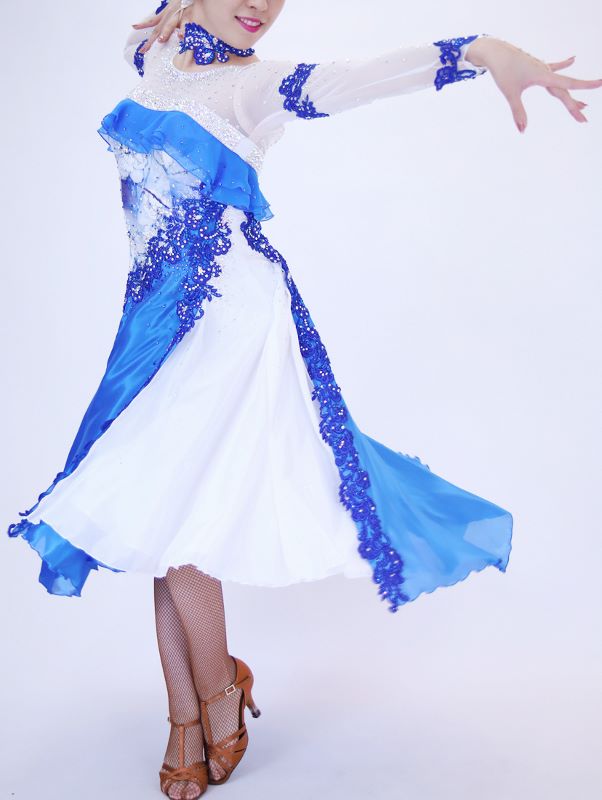 青・白色の社交ダンス衣装・ドレス、ラテン用ドレス