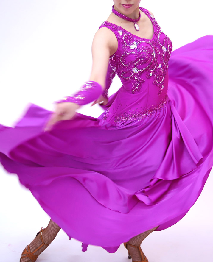 紫・ピンク色の社交ダンス衣装・ドレス、ラテン用ドレス
