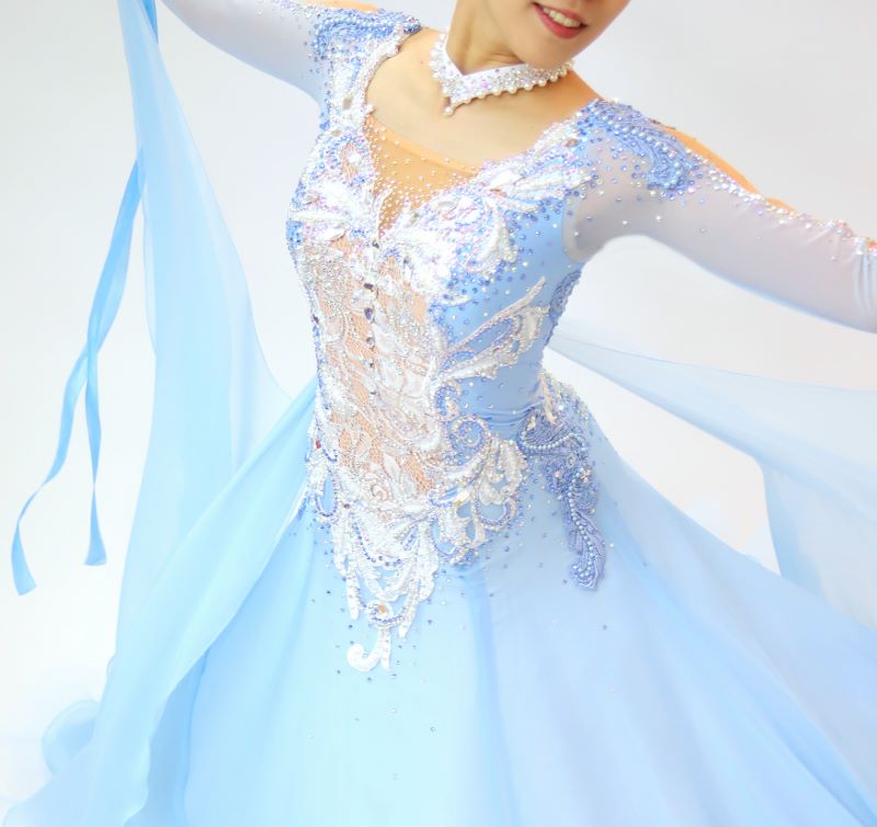 アイスブルー・水色の社交ダンス衣装・ドレス、スタンダード・モダン用ドレス