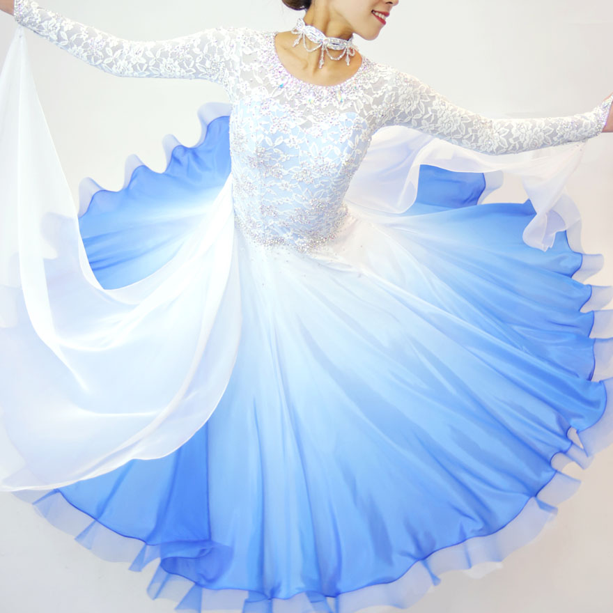 グラデーション・ぼかし・ブルー・白の社交ダンス衣装・ドレス、スタンダード・モダン用ドレス